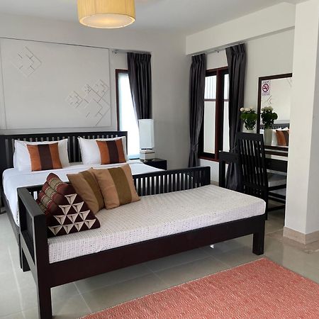 Yindee Stylish Guesthouse Chiang Mai Exterior foto